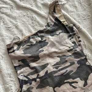 One shoulder camo top